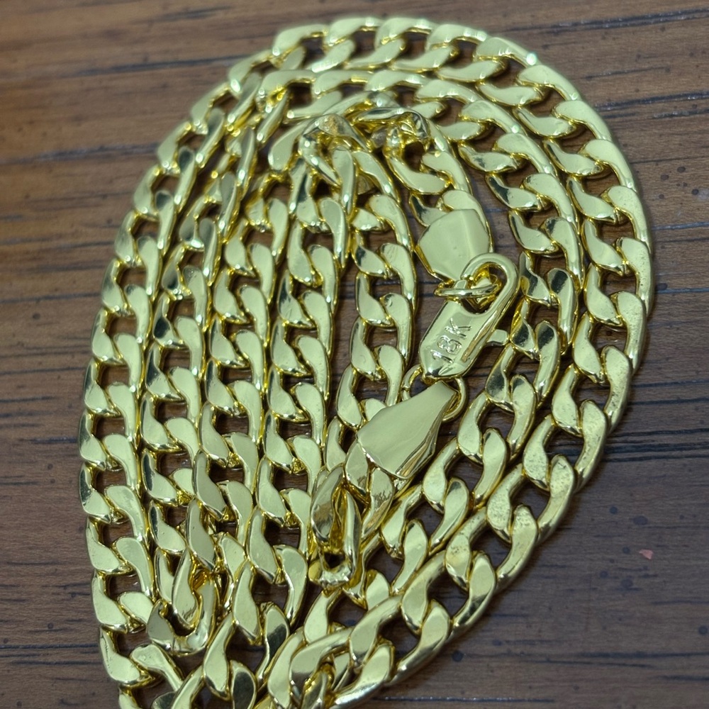 Kohl's Men's 18k gold plated  Cuban Link Necklace